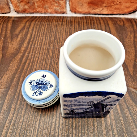 Delft Blauw Handpainted Spice Jar 5" Dutch Windmill Scene – Made in Holland - Picture 8 of 10